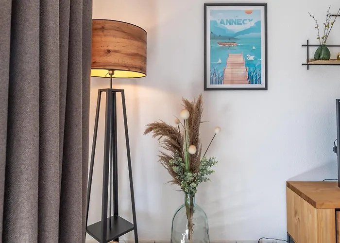 Ducs De Savoie - Comfortable Flat A Stone's Throw From The Old Town Apartamento Annecy